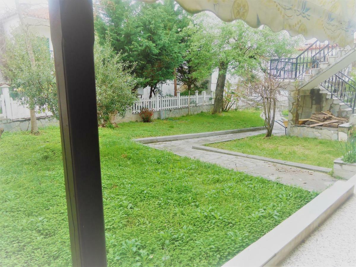 Hippocampus Beach House Полихроно Екстериор снимка