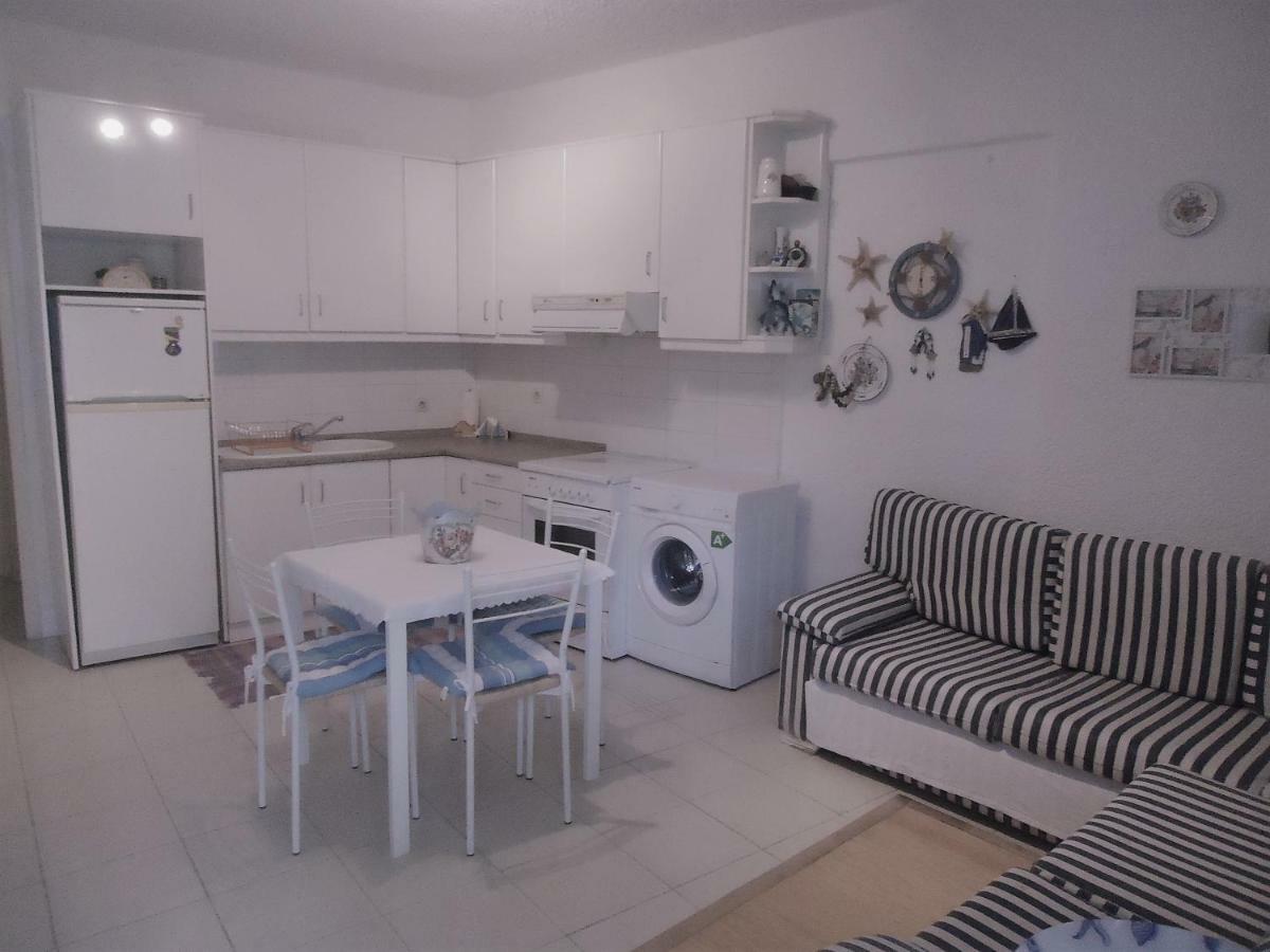 Hippocampus Beach House Полихроно Екстериор снимка