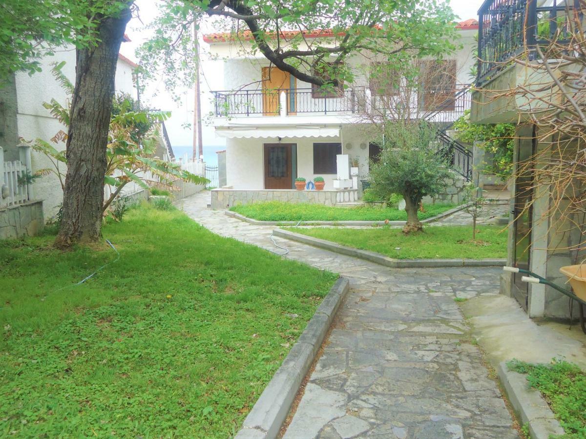 Hippocampus Beach House Полихроно Екстериор снимка